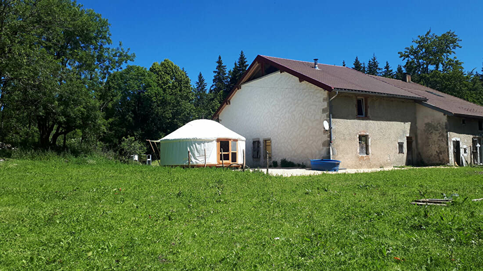 Gîte d'étape et yourte de la Pelaisse