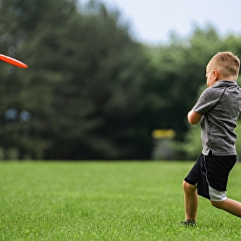 Vacances sportives - ultimate, disc golf et balade en nature - FRAMBOUHANS