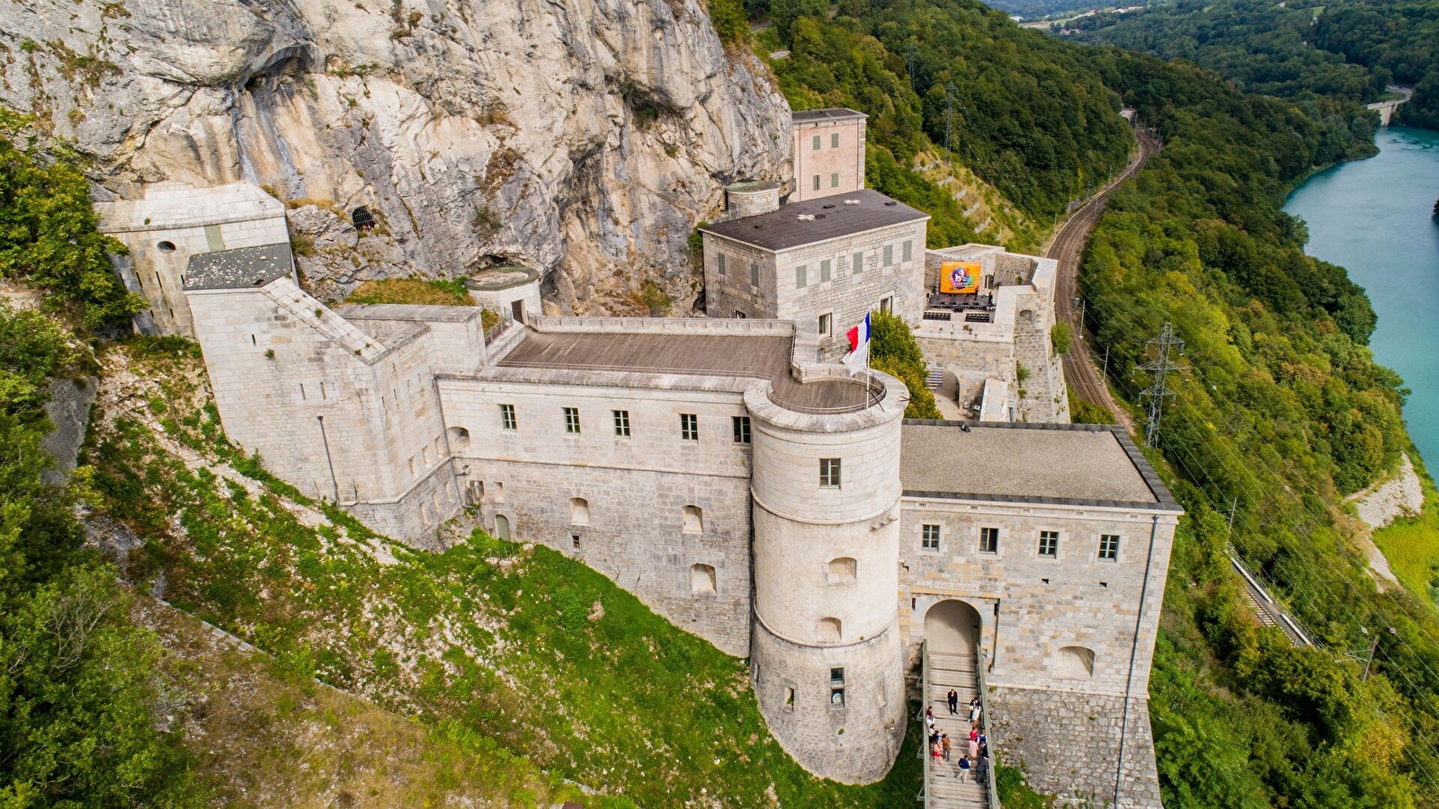 Excursion Fort l'Ecluse et château de clermont