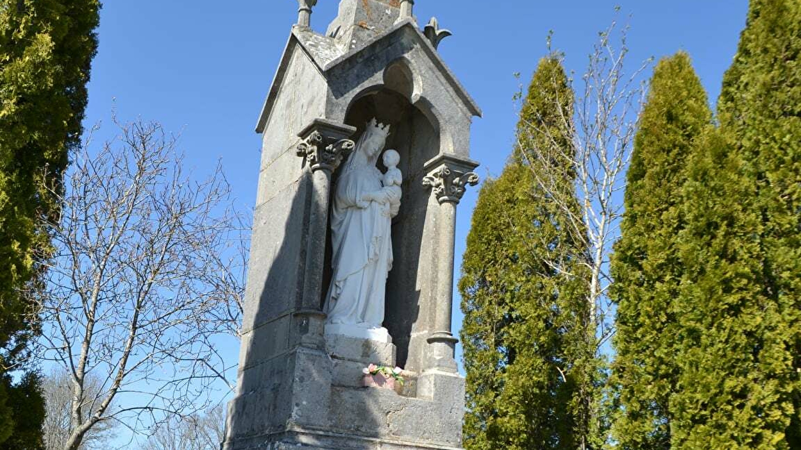 Oratoire de la Vierge du Cotay