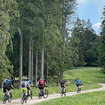 Randonnée accompagnée Franco-Suisse en VTTAE - METABIEF
