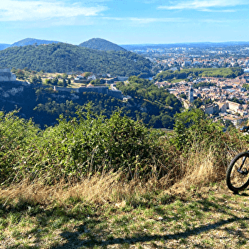Le Grand tour VTT, découvrez le Grand Besançon -