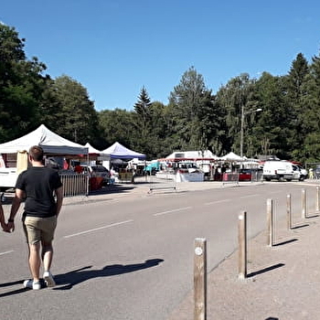 Marché nocturne au lac des Settons - MONTSAUCHE-LES-SETTONS
