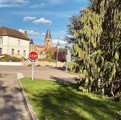 Aire de Stationnement et de Service pour Camping-Car