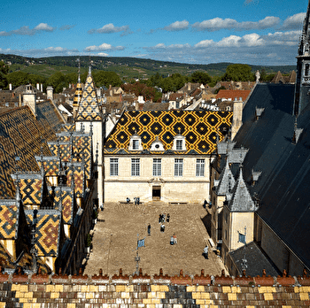 Hôtel-Dieu - Hospices de Beaune
Programmation 2025 - HUMANITÉ
Patrimoine vivant - BEAUNE