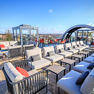 Hôtel & SPA Panorama 360 Mâcon - Séminaires & Skybar