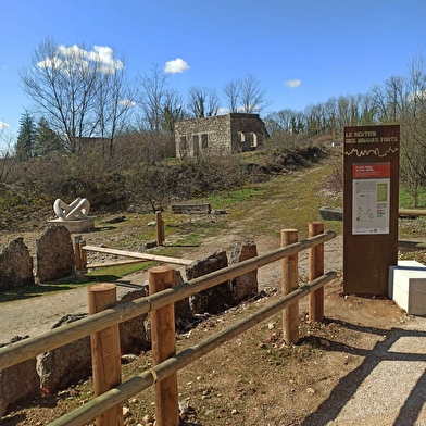 Le sentier des Hommes forts (ENS de l'Ain)