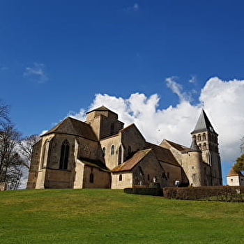 Visite guidée de l'église du Prieuré de Perrecy-les-Forges - PERRECY-LES-FORGES