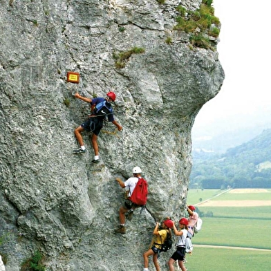 Akila Gorges de la Loue