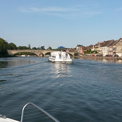 Flipper Nautic - Balade en bateau sur l'Yonne