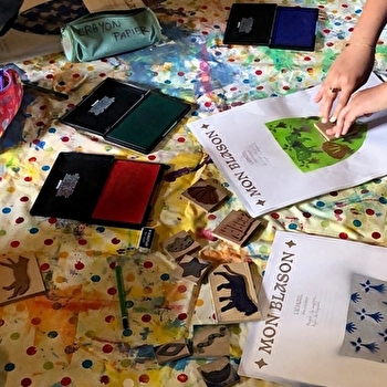 Atelier créatif 'Héraldique : fabrique tes armoiries !' - MALAIN