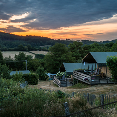 Camping à la Ferme 'Morvan Rustique'