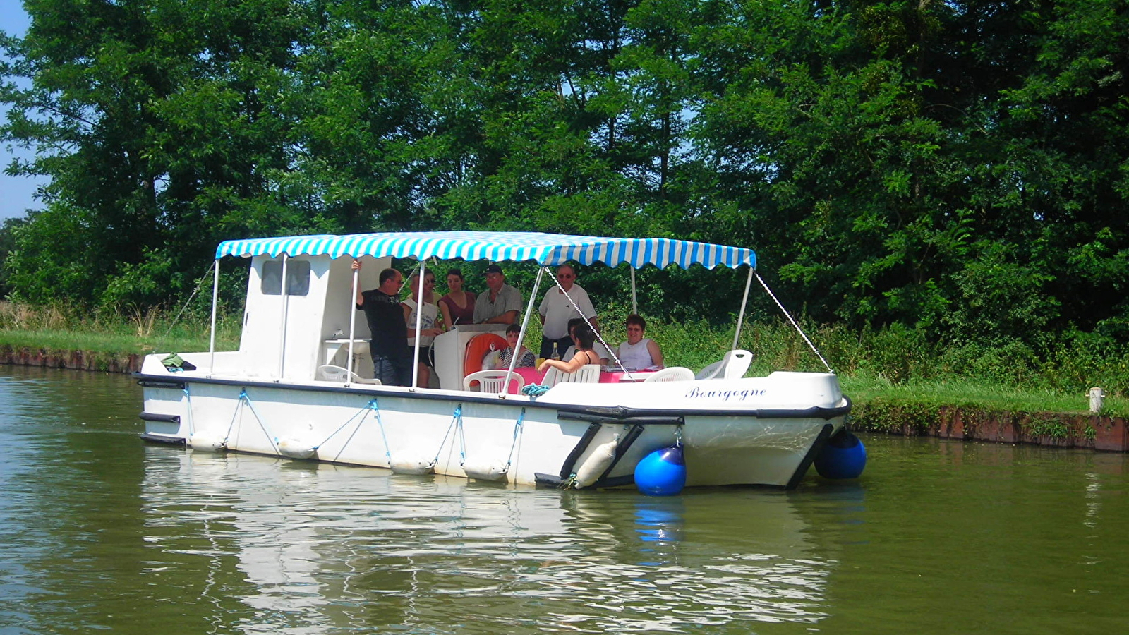 Les Canalous (location de bateaux à la journée)