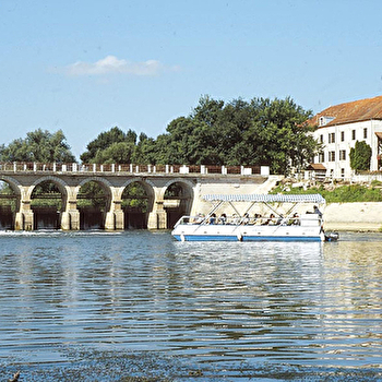 Base nautique 'L'Embarcadère' - LA TRUCHERE