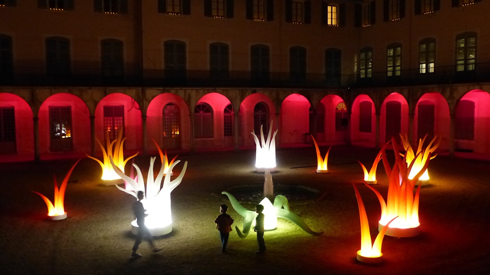 Illuminations à la Villa Perrusson