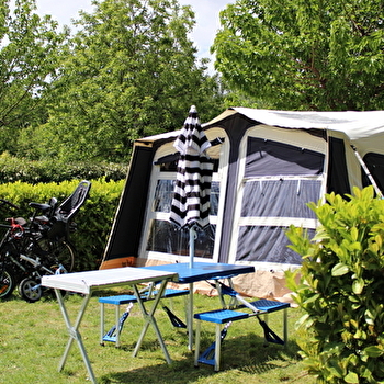 Camping La ferme de la Tour - MONTCEAUX-L'ETOILE
