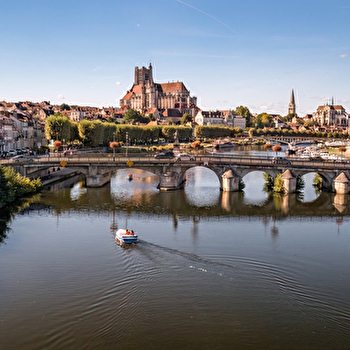 La visite Flash de Juin : Les ponts d'Auxerre, une rivière et des Mariniers - AUXERRE