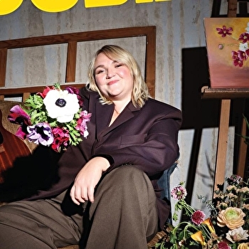 Lola Dubini en spectacle - BESANCON
