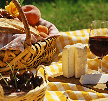 Fantastic Picnic Parodien - PARAY-LE-MONIAL