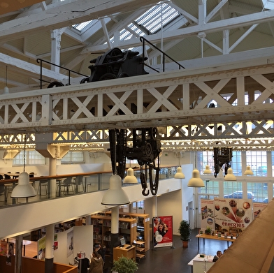 Halle des Grues et Locomotives, actuelle bibliothèque universitaire