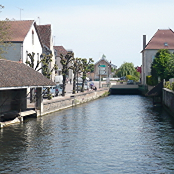 Village de Mirebeau-sur-Bèze - MIREBEAU-SUR-BEZE