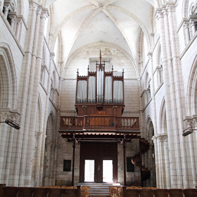 Eglise Saint-Martin de Chablis et la Châsse de Saint-Epain