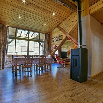 Le Chalet - ORNANS