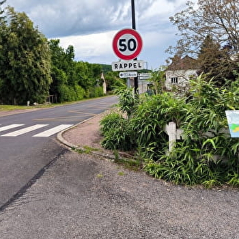 Ligne de démarcation - ancien poste de contrôle allemand - Pupitre - CERSOT