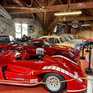 Château de Savigny - Musée de la moto, de l'aviation et de la voiture de course