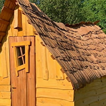 CABANE INSOLITE AU BONHEUR COMTOIS - RONCHAMP