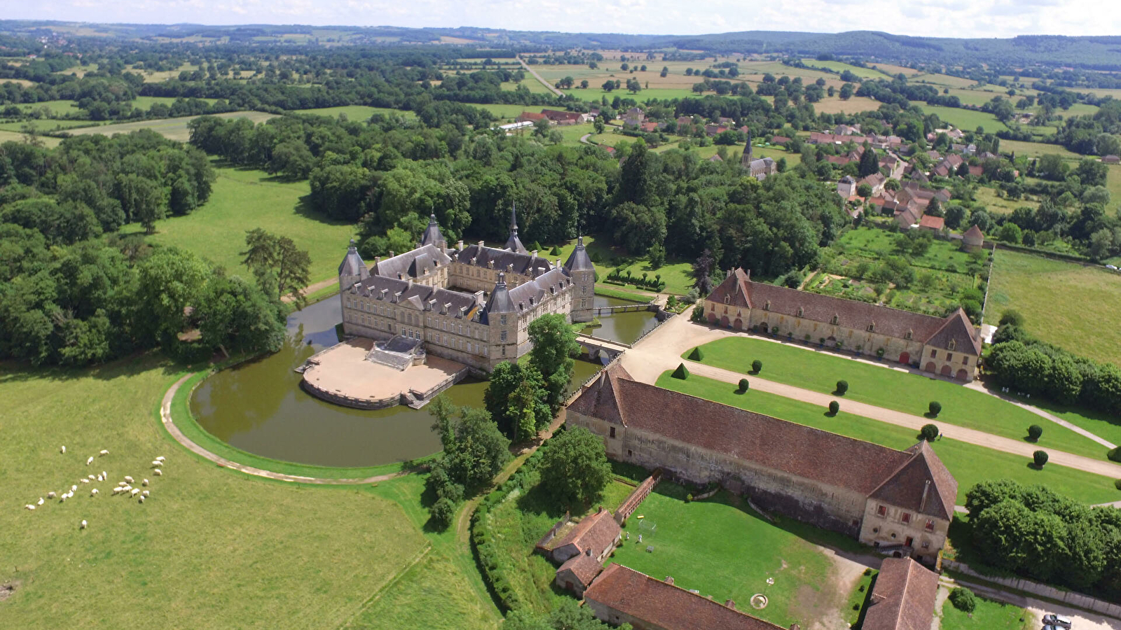 Ducs de Magenta Marquis de Mac Mahon - Château de Sully