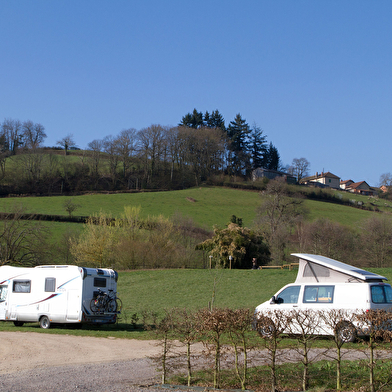 Aire de service pour les campings-cars