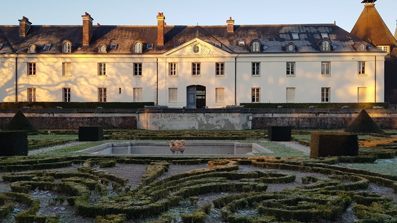 Visite guidée - Le château de la Verrerie 'Côté cour et côté jardin'