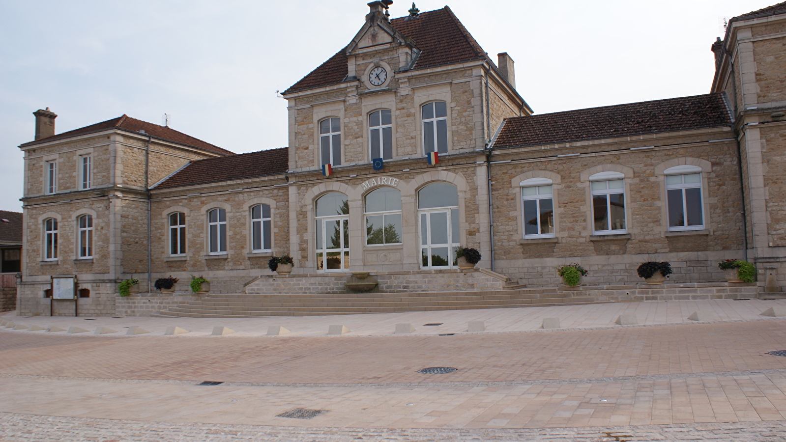 SAINT-MARTIN-BELLE-ROCHE