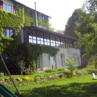 Hôtel Les Grillons du Morvan