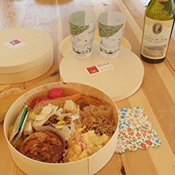 Fantastic Picnic à Vaux sur Poligny - POLIGNY