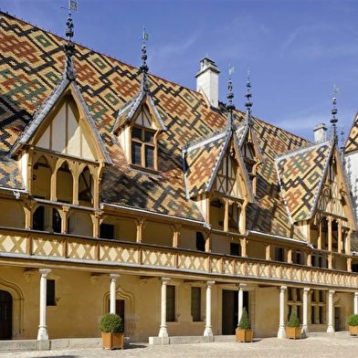 Hôtel-Dieu - Hospices de Beaune - Parcours libre avec audioguide > 'Sur les pas des fondateurs de l'Hôtel-Dieu'