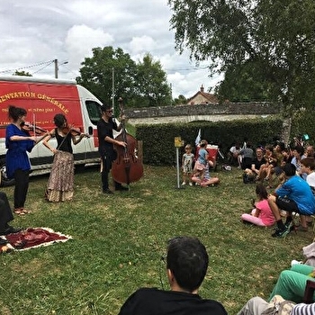 Tournée d'alimentation générale culturelle - MONTAMBERT