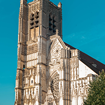 La Cathédrale Saint-Etienne et sa crypte - AUXERRE