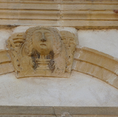 Cloître de la Basilique - Ancien prieuré Notre-Dame