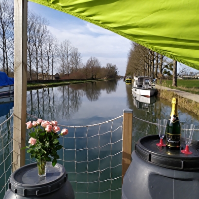 Cottage Flottant Insolite