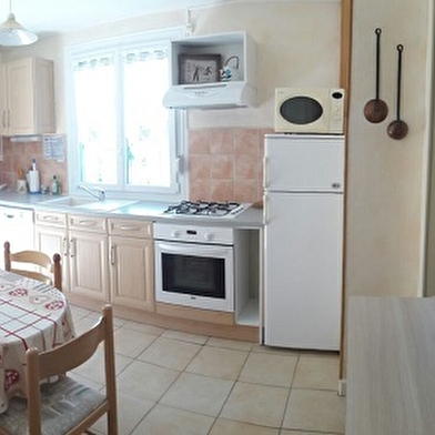 Felix Peclet- Appartement en résidence - P613FUR00