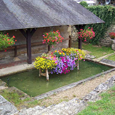 Visite du village d'Arthel