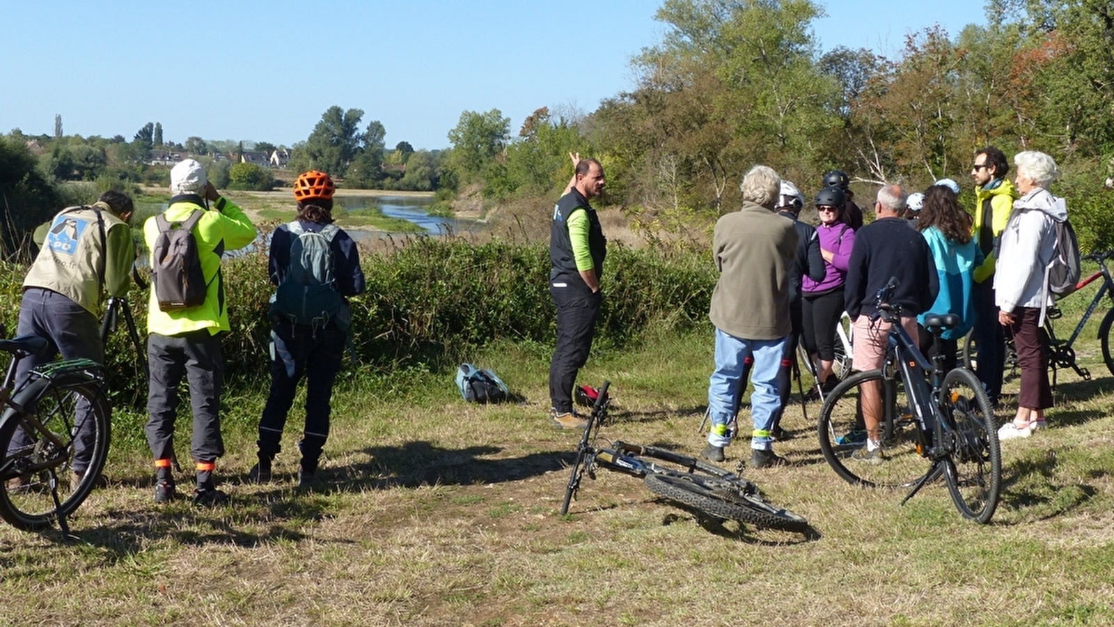 À Cercey, à vélo, on écoute les oiseaux