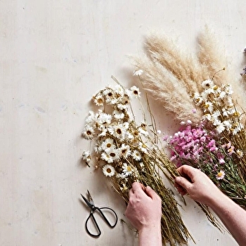 Atelier bricolage : décoration en fleurs séchées - BAUME-LES-DAMES