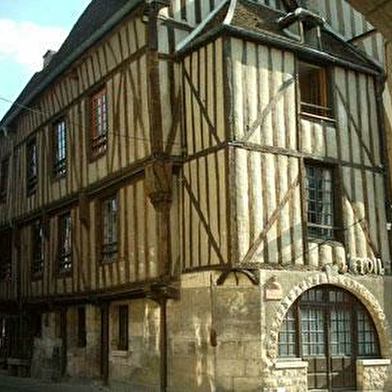 Village Médiéval de Noyers-sur-Serein