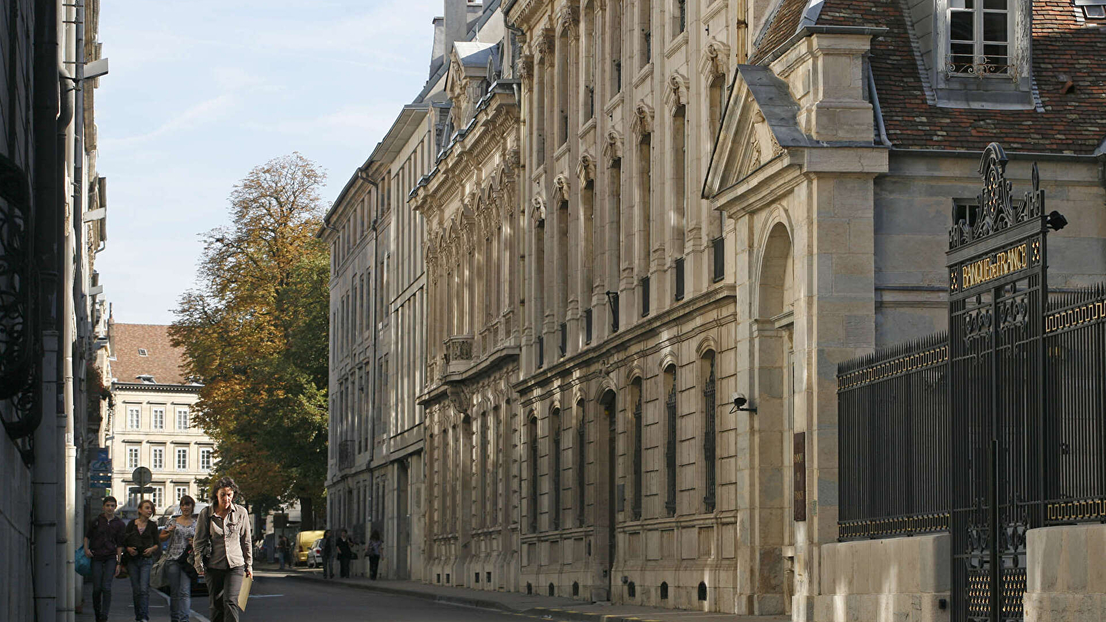 De l'Hôtel Pétremand de Valay à la Banque de France