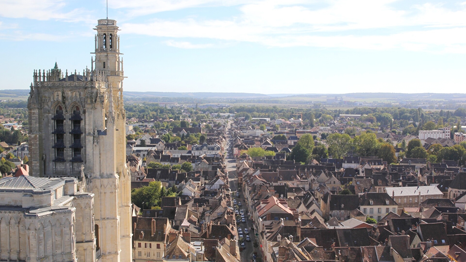 Visite best-seller : D'Abélard à Zola, les rues de Sens de A à Z