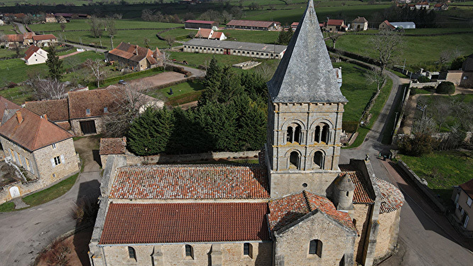 Visite guidée de l'église Saint-Pierre-aux-Liens de Varenne-l'Arconce