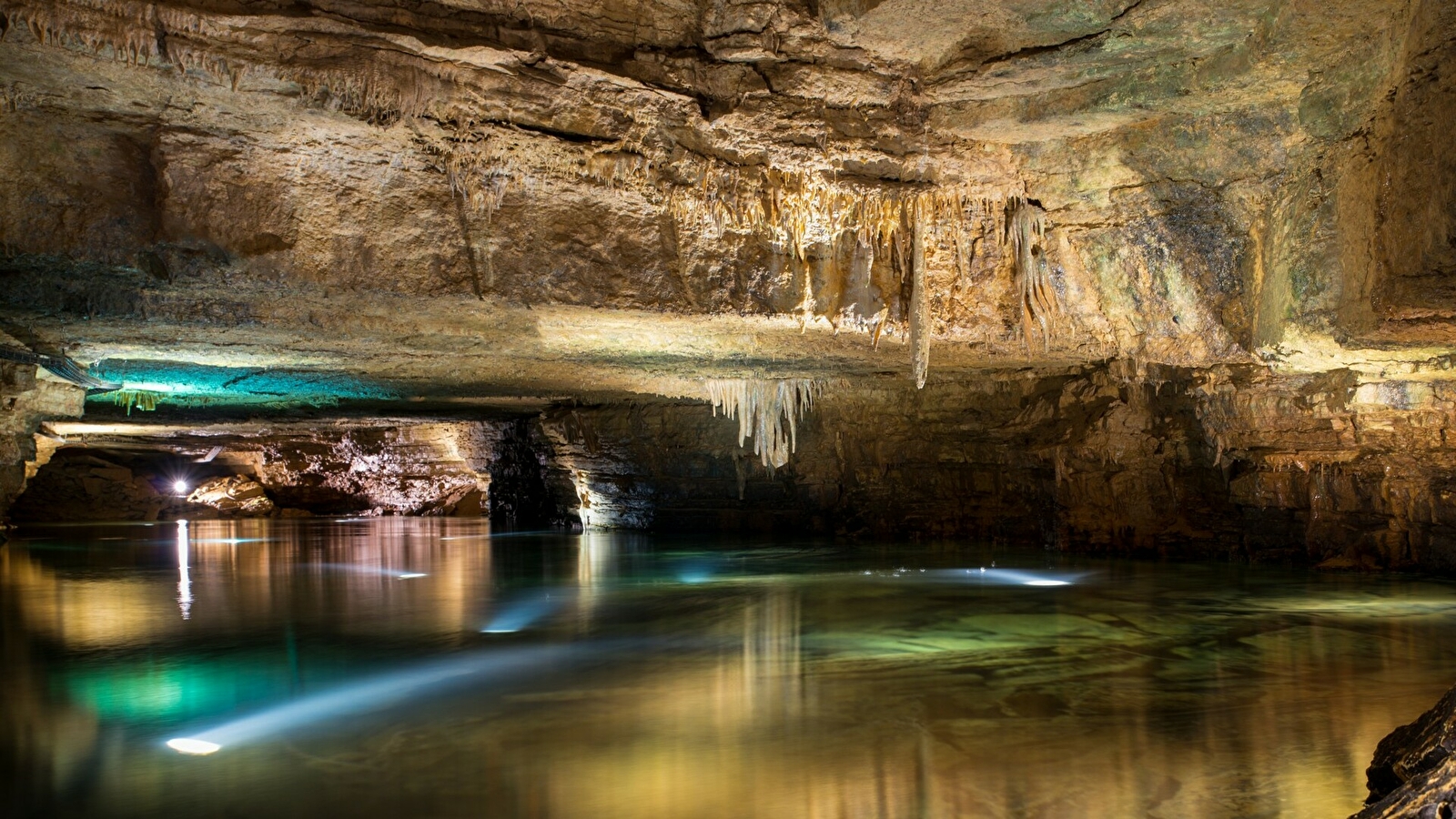 Découverte des grottes